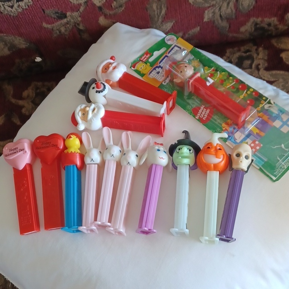 Vintage Pez Lot Holiday Lot - 14 total